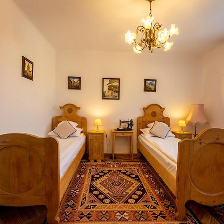 Casa Szabo Bed & Breakfast Sighisoara Bagian luar foto