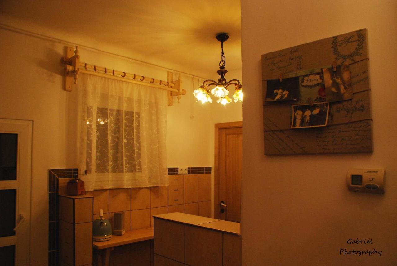 Casa Szabo Bed & Breakfast Sighisoara Bagian luar foto
